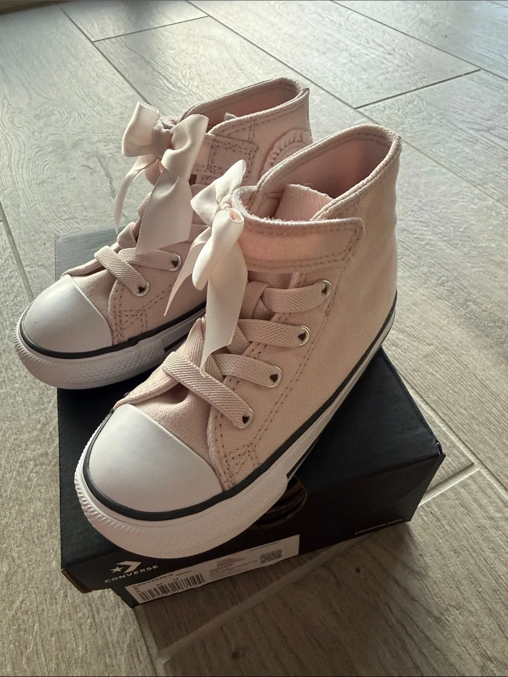 New in box Converse high tops toddler girl